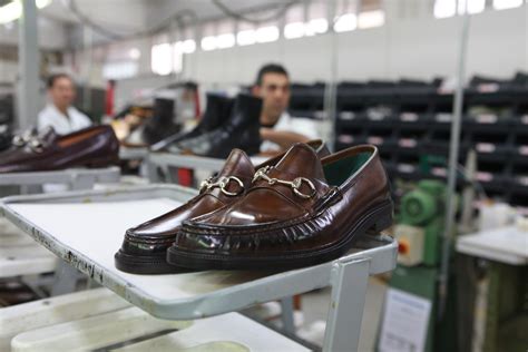 gucci shoes factory